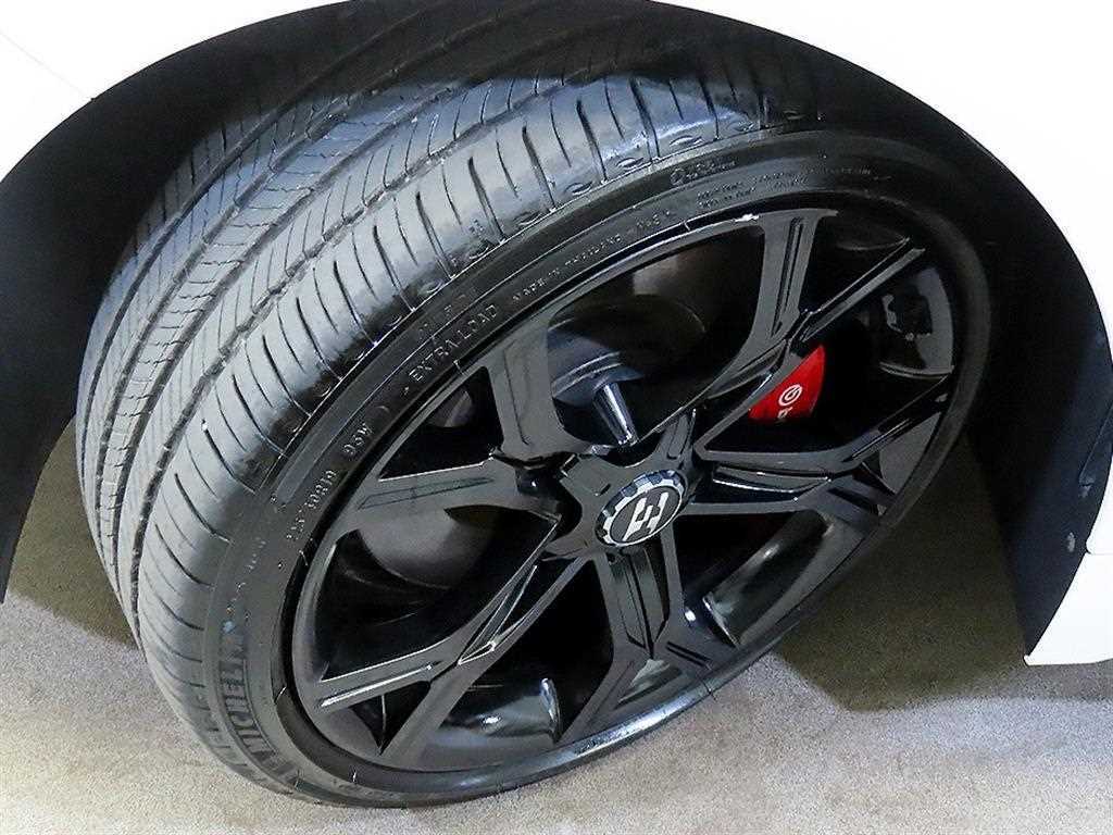Kia Stinger — photo 20