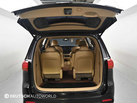 Kia Carnival — photo 19