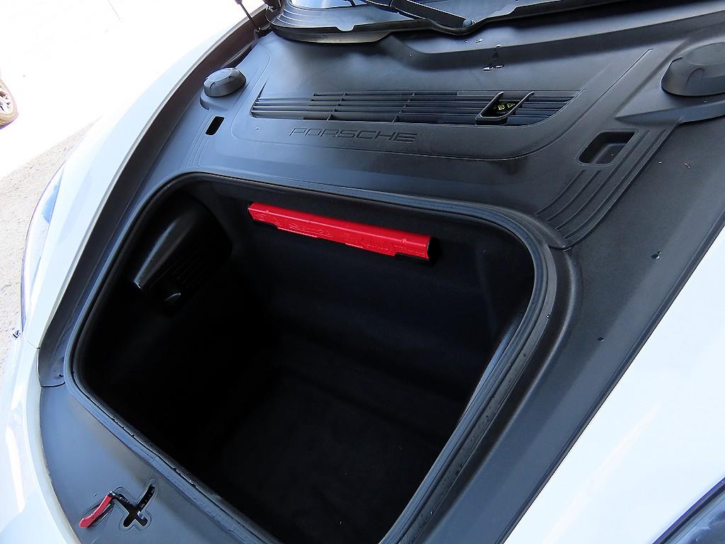 Porsche 718 — photo 14