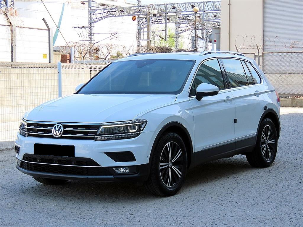 Volkswagen Tiguan — photo 02