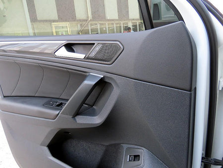 Volkswagen Tiguan — photo 12