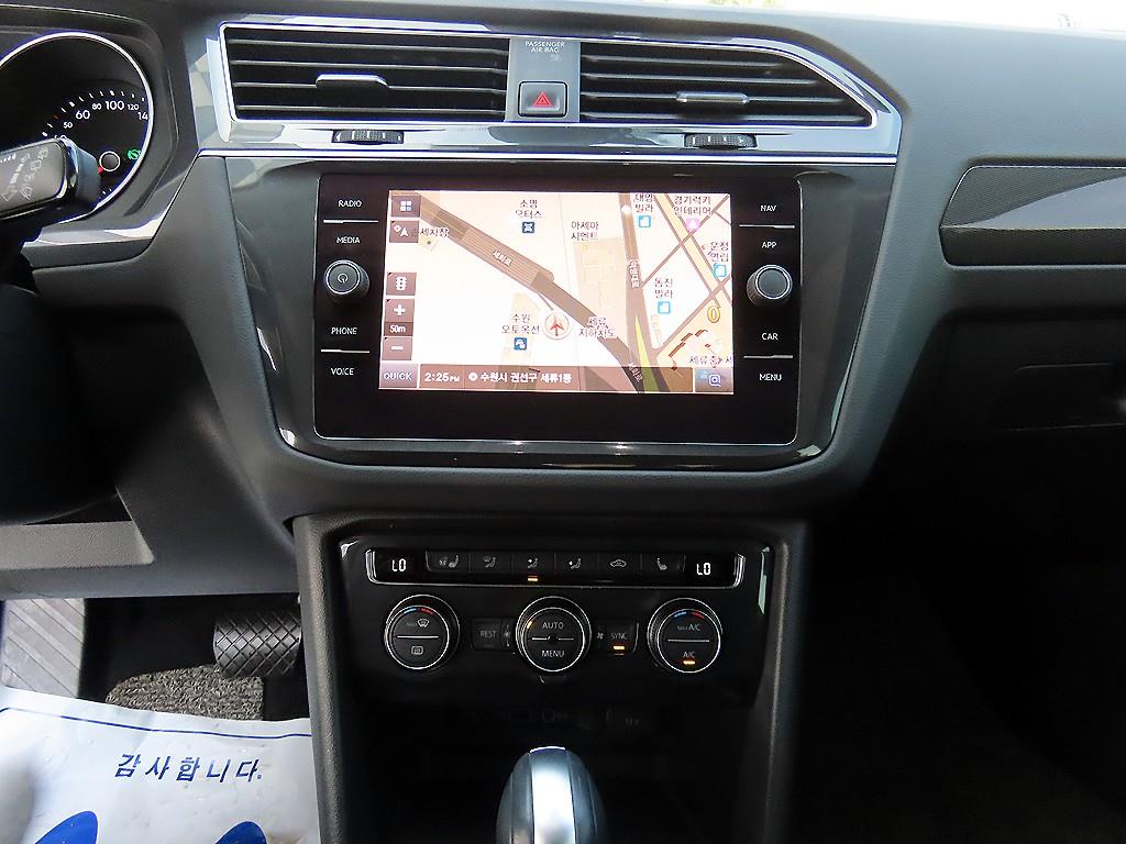 Volkswagen Tiguan — photo 13