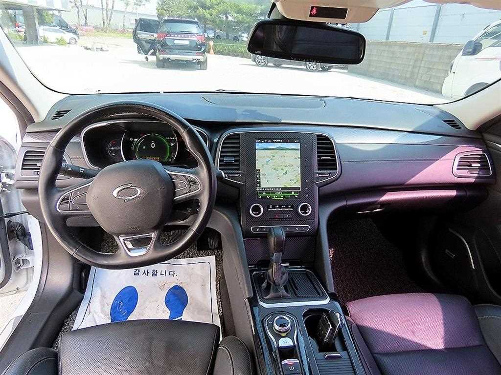 RENAULT SM6 — photo 07