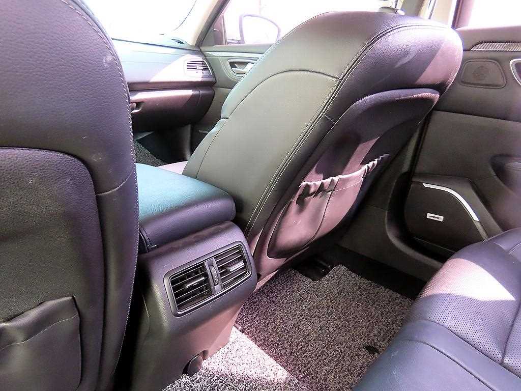 RENAULT SM6 — photo 15