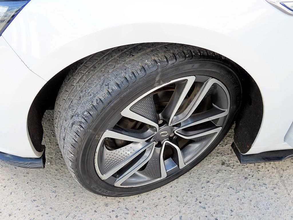 RENAULT SM6 — photo 20
