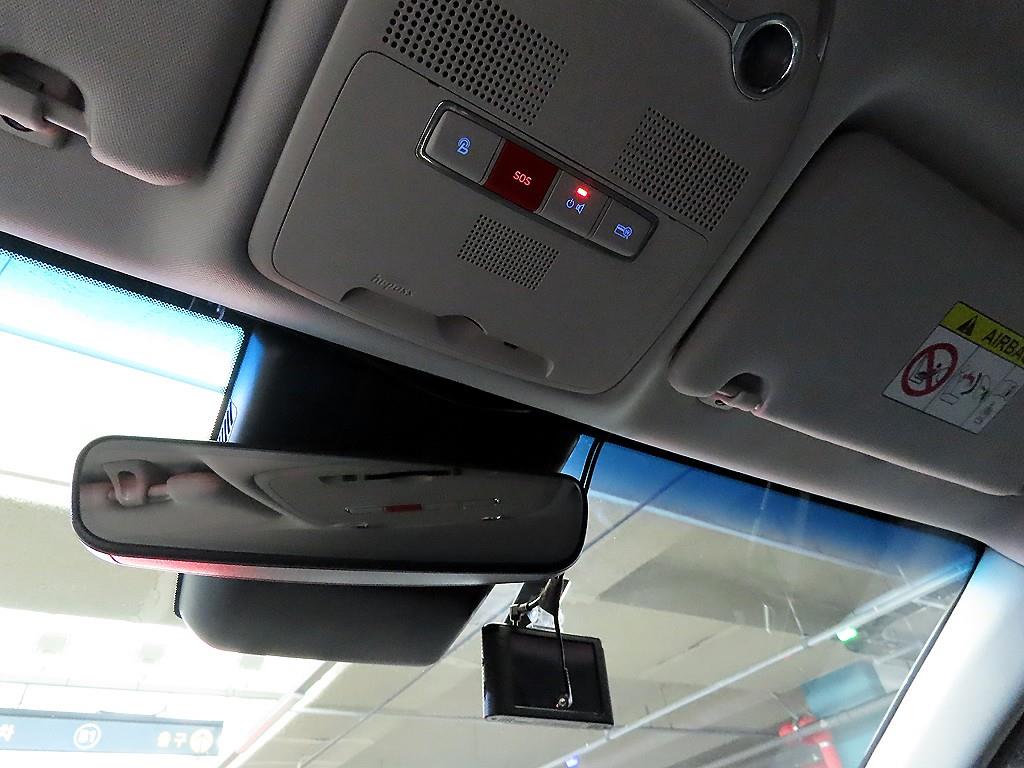 Hyundai Grandeur — photo 18