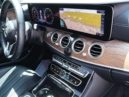 Mercedes-Benz E-Class — photo 20