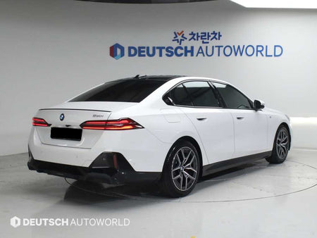 BMW 5-Series — photo 02