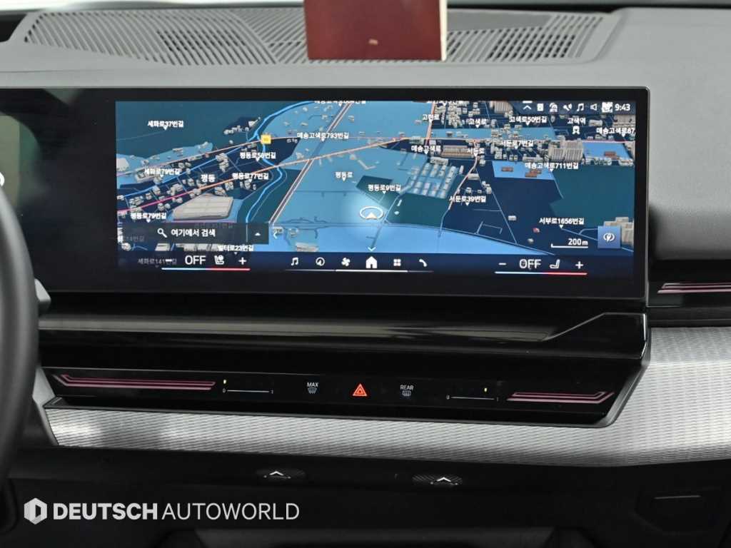 BMW 5-Series — photo 14