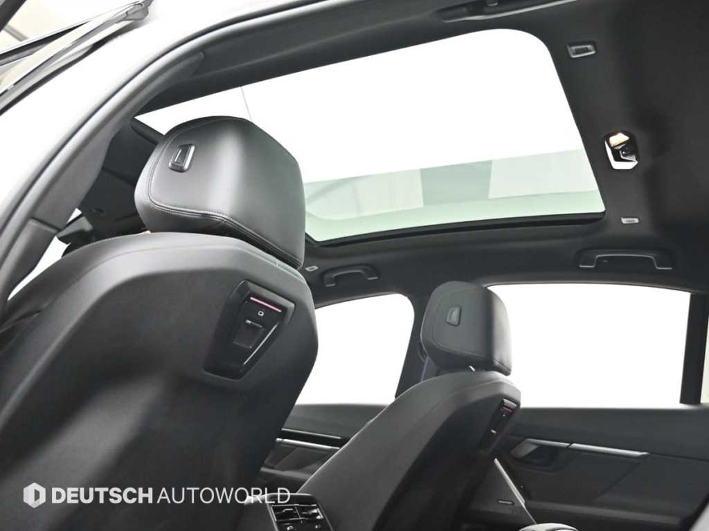 BMW 5-Series — photo 18