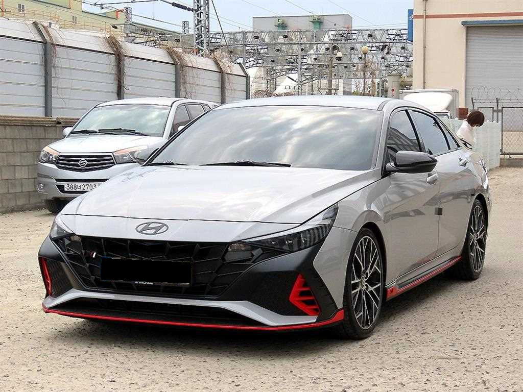 Hyundai Avante — photo 02