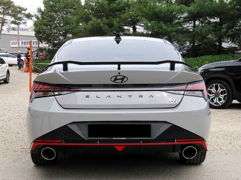 Hyundai Avante — photo 04