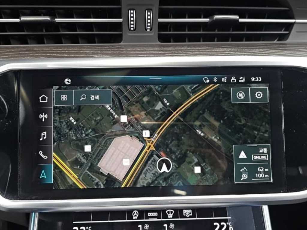 Audi A6 — photo 09
