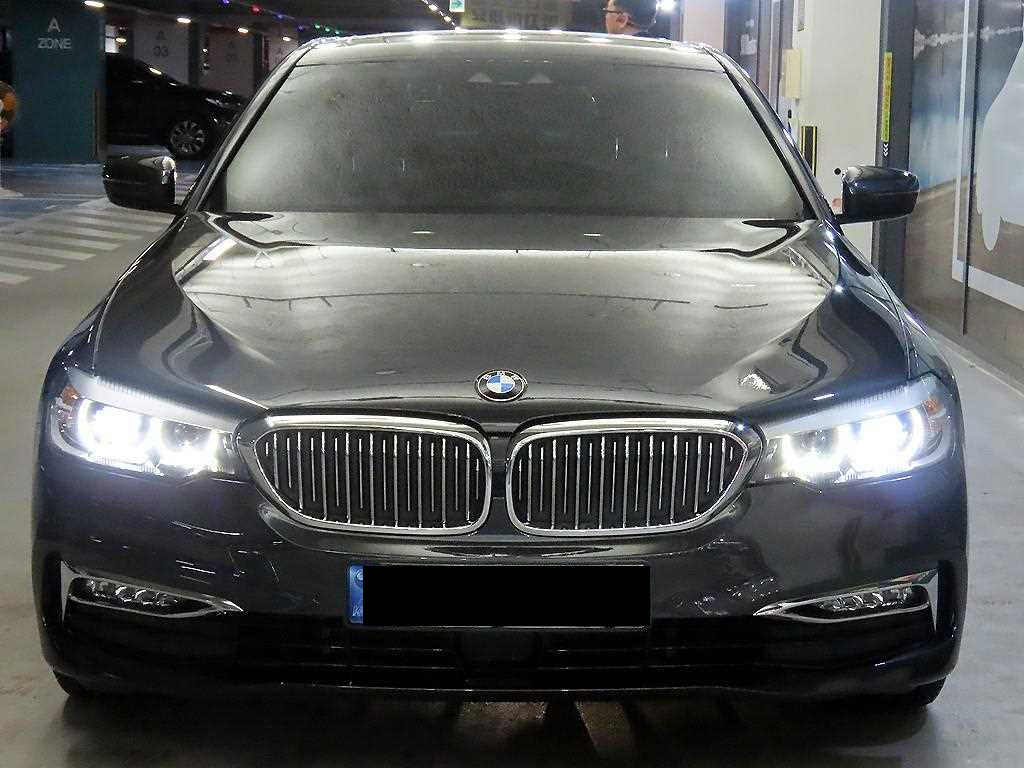BMW 5-Series — photo 02