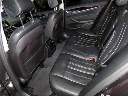 BMW 5-Series — photo 07