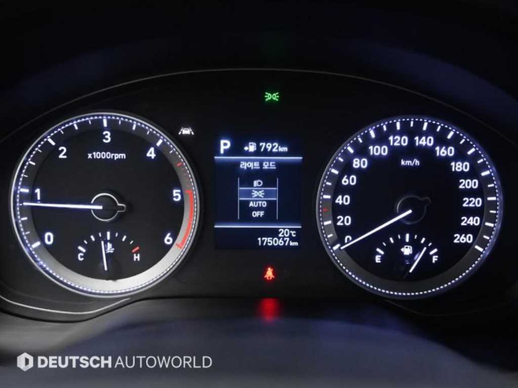Hyundai Grandeur — photo 08