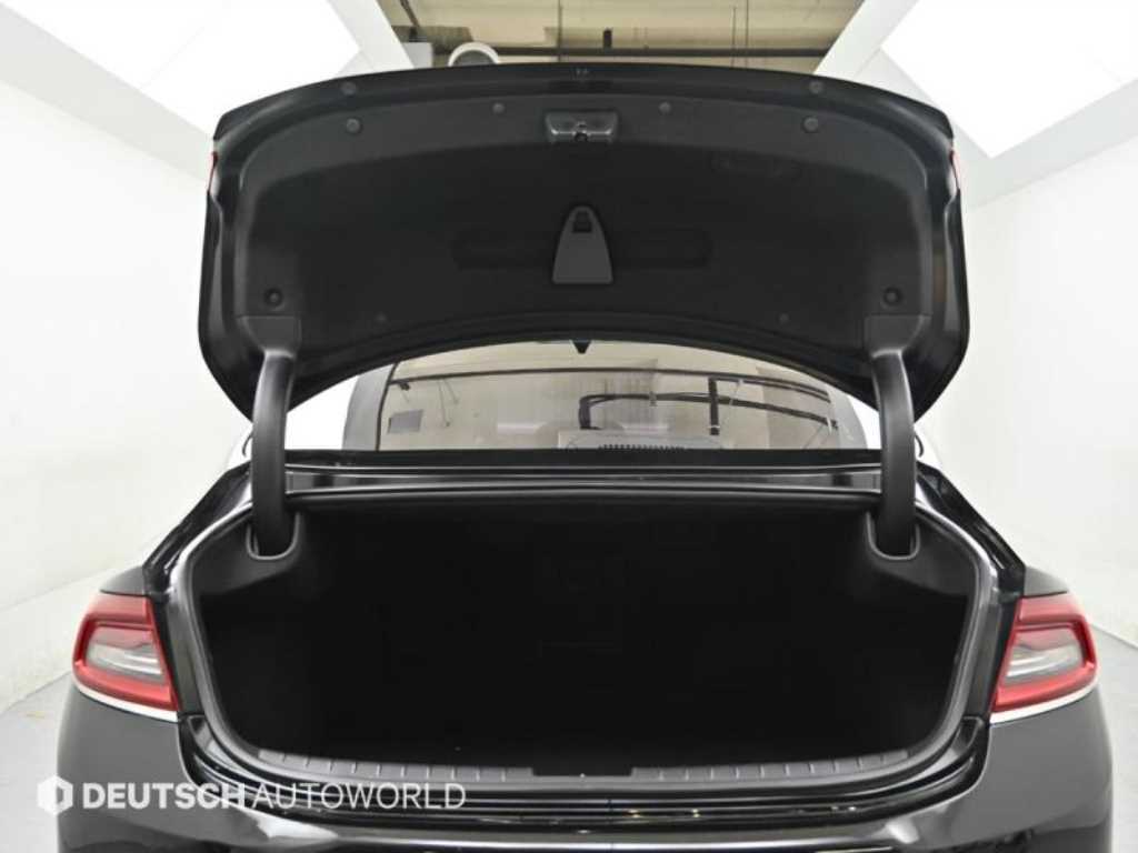 Hyundai Grandeur — photo 19