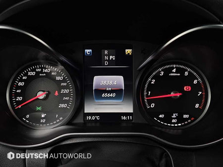 Mercedes-Benz C-Class — photo 08