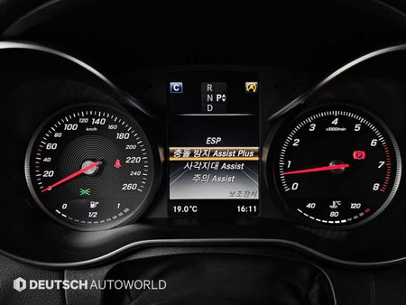 Mercedes-Benz C-Class — photo 16