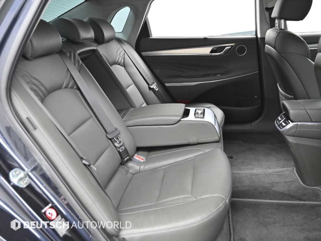 Hyundai Grandeur — photo 12