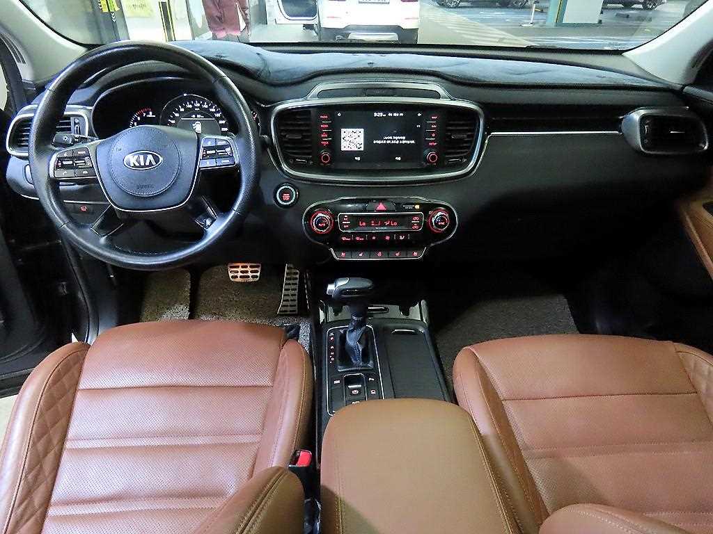 Kia Sorento — photo 10
