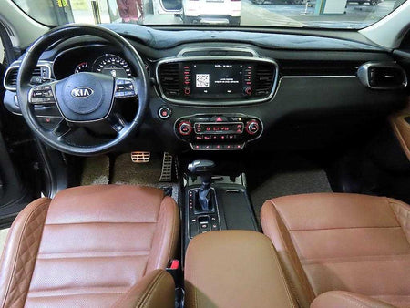 Kia Sorento — photo 10