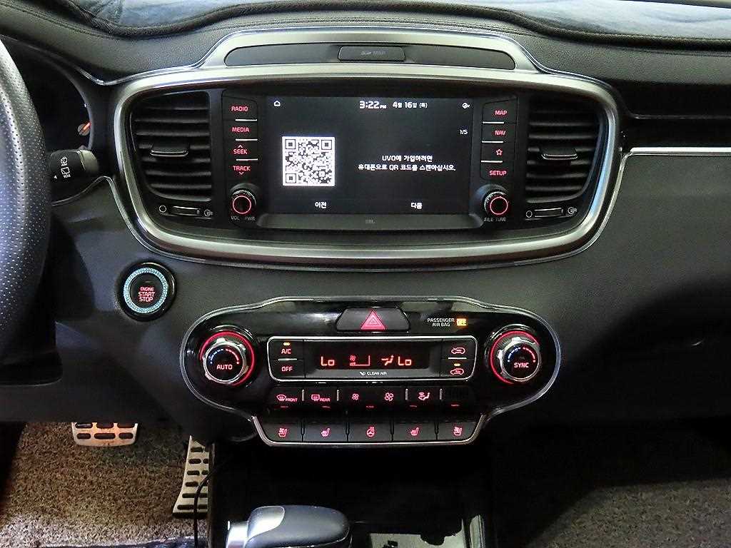 Kia Sorento — photo 11