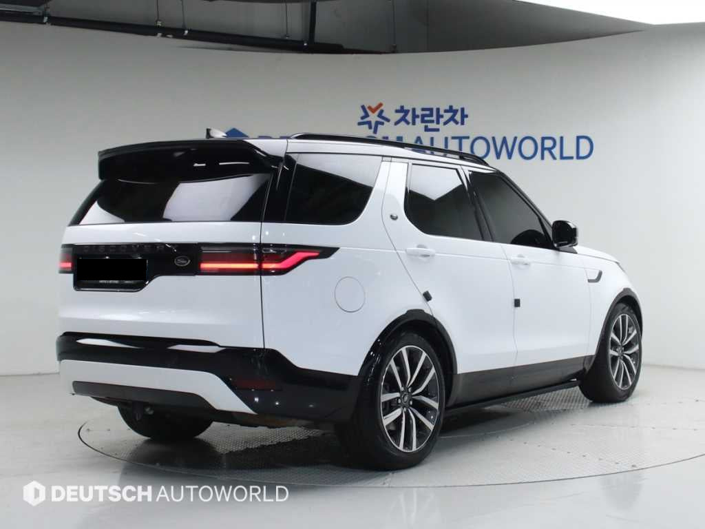 Land Rover Discovery — photo 02