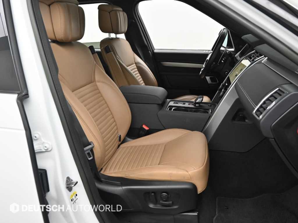 Land Rover Discovery — photo 10