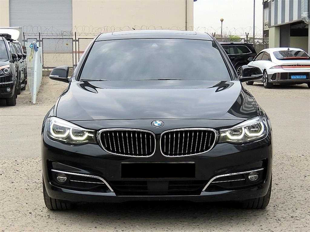 BMW Gran Turismo — photo 01