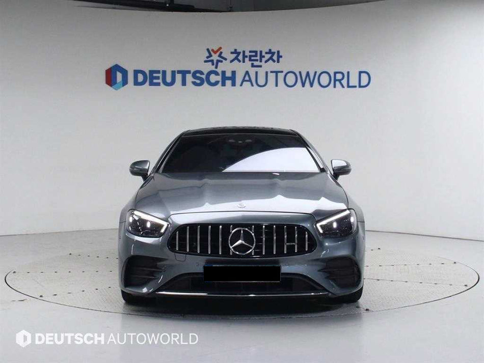 Mercedes-Benz E-Class — photo 03