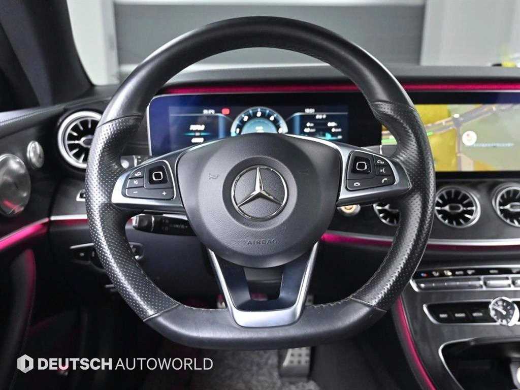 Mercedes-Benz E-Class — photo 13
