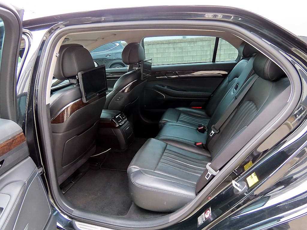 Genesis EQ900 — photo 06