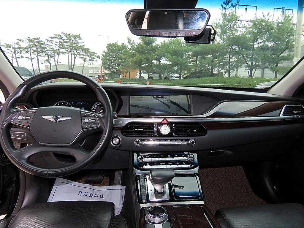 Genesis EQ900 — photo 07