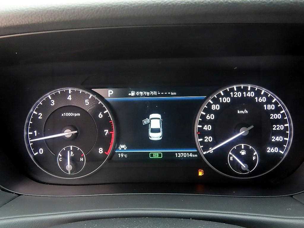 Genesis EQ900 — photo 09