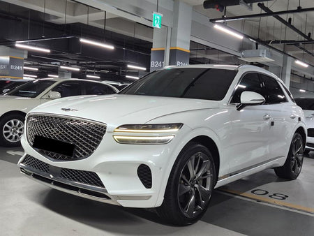 Genesis GV70 — photo 01