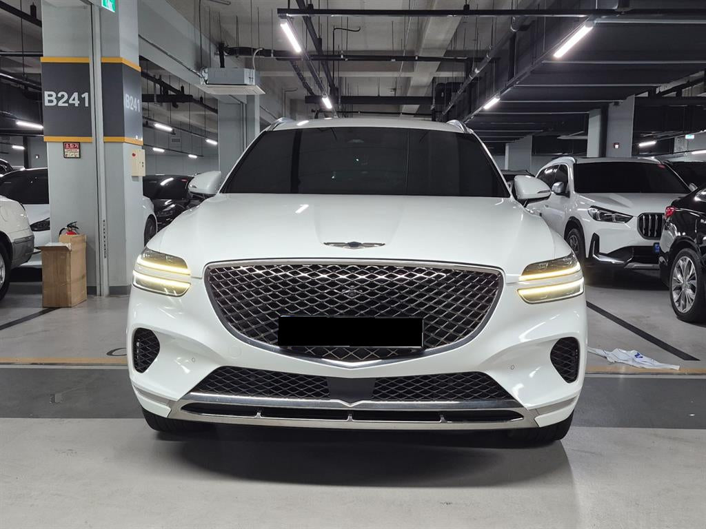 Genesis GV70 — photo 02