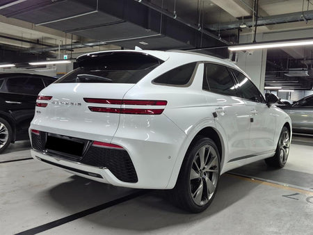 Genesis GV70 — photo 03