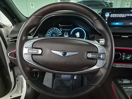 Genesis GV70 — photo 12