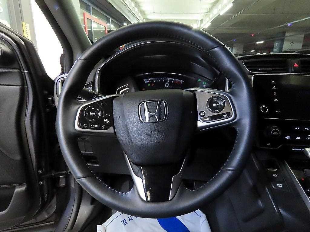 Honda CR-V — photo 08