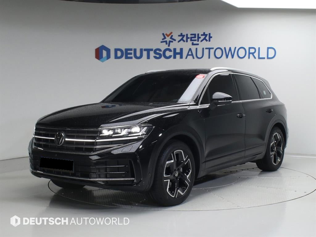 Volkswagen Touareg — photo 01