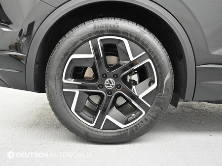 Volkswagen Touareg — photo 05