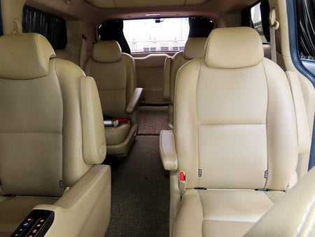 Kia Carnival — photo 07