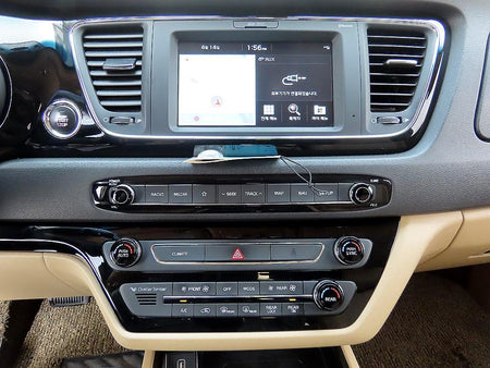 Kia Carnival — photo 13