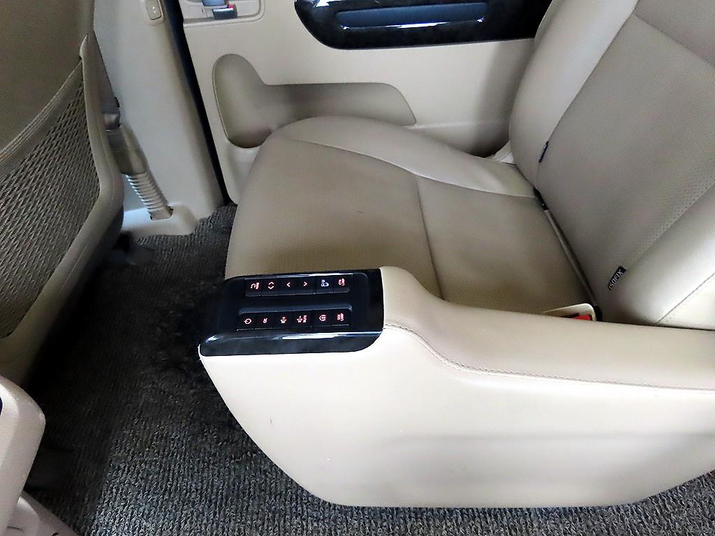 Kia Carnival — photo 15