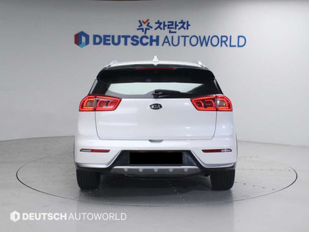 Kia Niro — photo 04