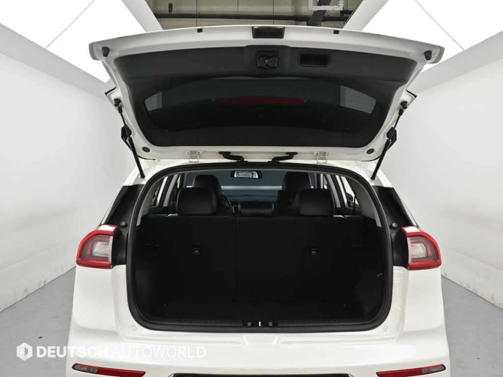 Kia Niro — photo 19