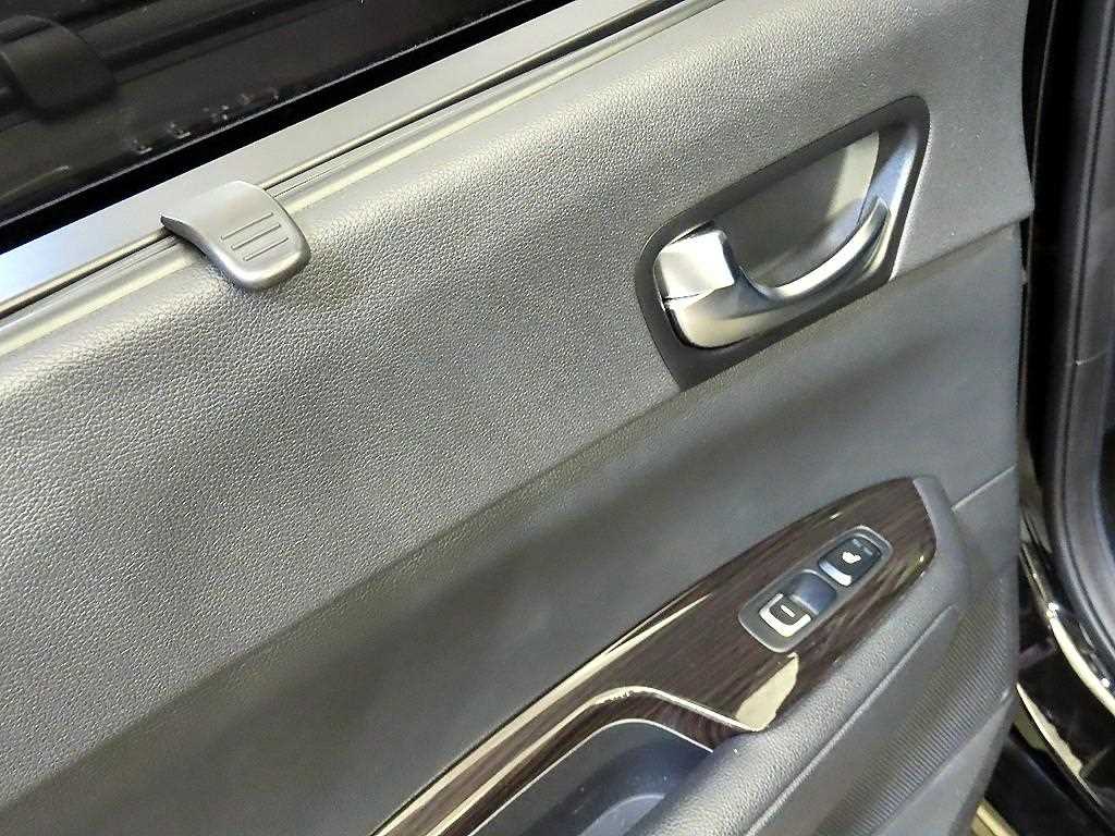 Kia K5 — photo 16