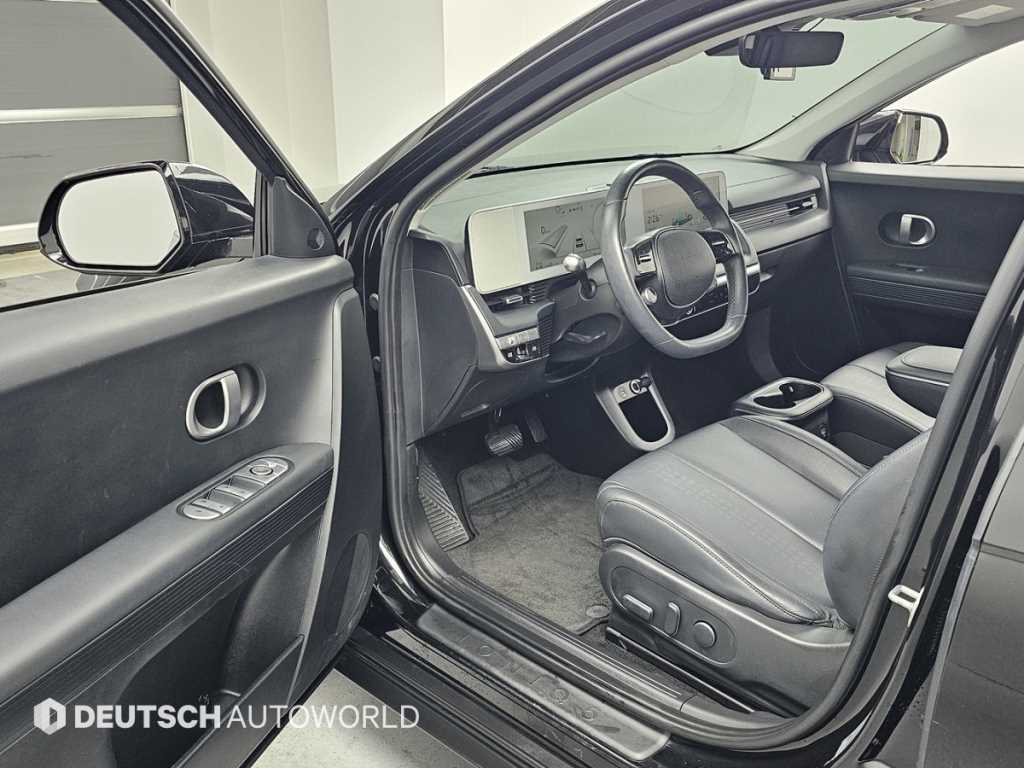 Hyundai Ioniq5 — photo 11