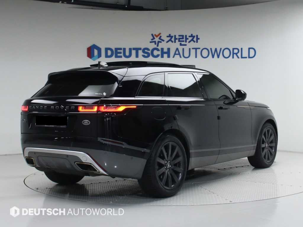 Land Rover Range Rover Velar — photo 02